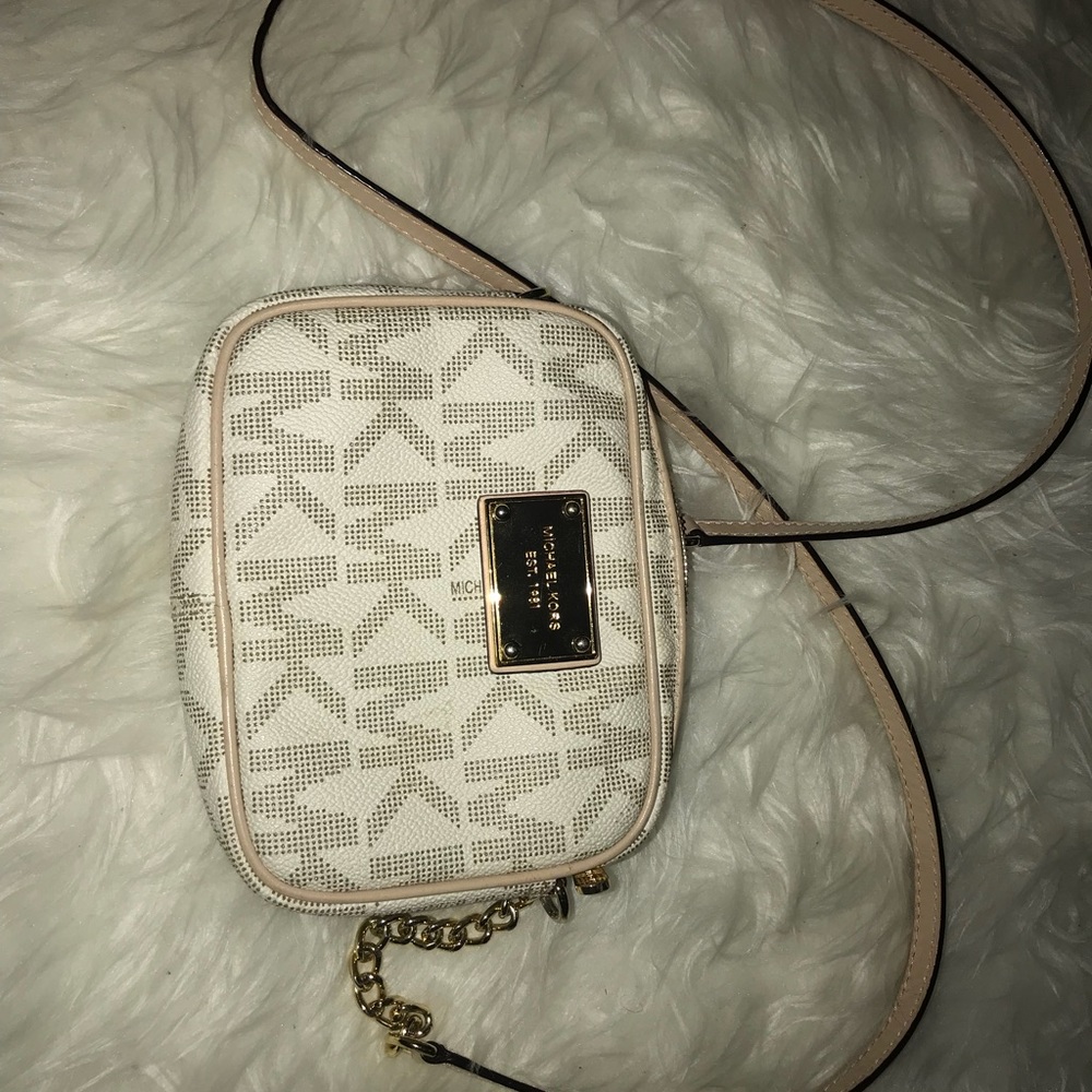 Micheal cors purse small